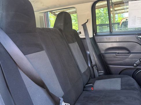 Used 2015 Jeep Patriot Sport image 22