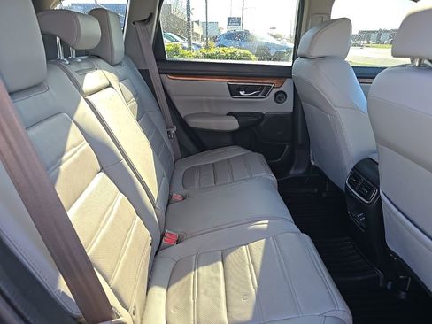 Used 2019 Honda CR-V Touring image 32