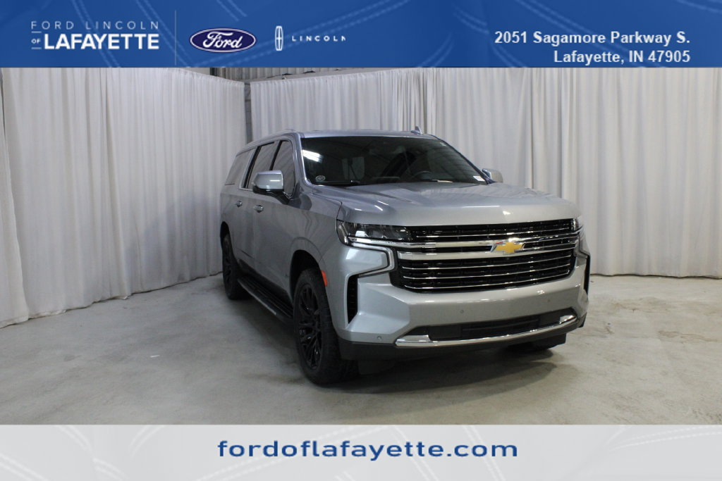 Used 2023 Chevrolet Suburban LT w/ LT Signature Package AWD/4WD image 1