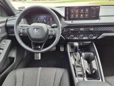 Certified 2025 Honda Accord Sport image 14