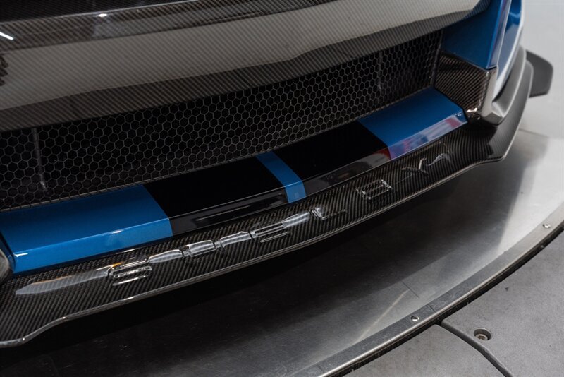 Used 2021 Ford Mustang Shelby GT500 w/ Carbon Fiber Track Pack RWD image 20