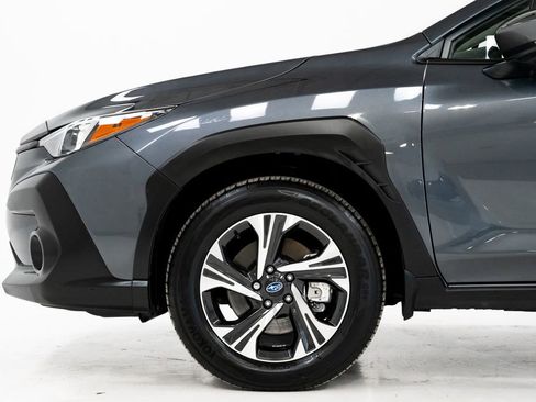 Used 2025 Subaru Crosstrek 2.0i Premium image 8