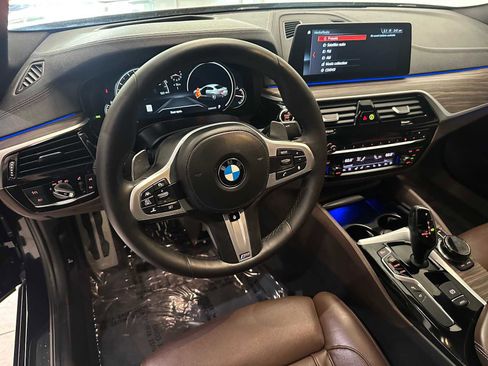 Used 2017 BMW 540i xDrive AWD/4WD image 3
