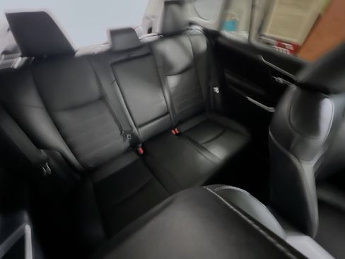 Used 2021 Toyota RAV4 XLE Premium image 33