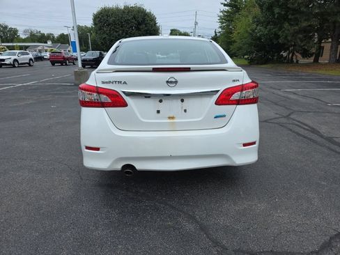 Used 2014 Nissan Sentra SR w/ SR Driver Package FWD image 7