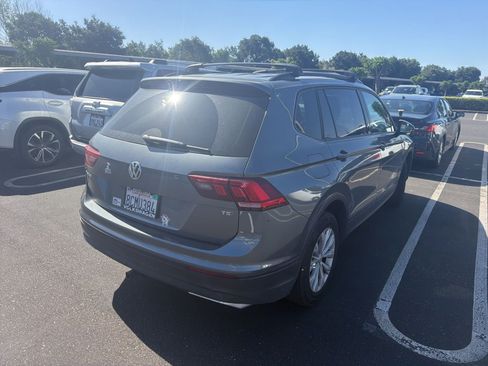 Used 2018 Volkswagen Tiguan S FWD image 7