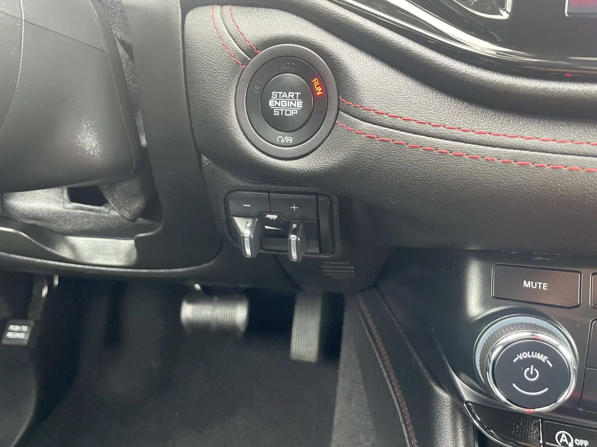 Used 2023 Dodge Durango GT AWD/4WD image 14