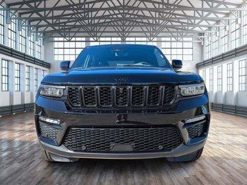 New 2025 Jeep Grand Cherokee Limited w/ Luxury Tech Group II AWD/4WD image 9