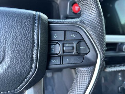 Used 2024 Toyota Tacoma TRD Off-Road image 25