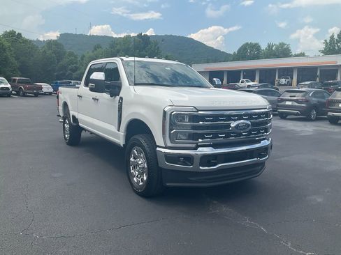 New 2026 Ford F250 Lariat w/ Chrome Package AWD/4WD image 3
