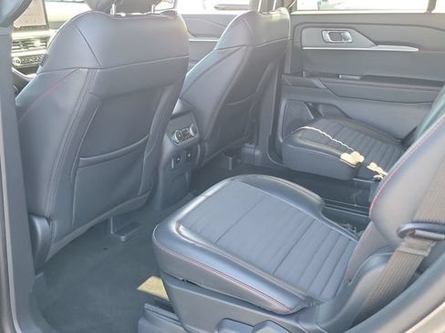 Used 2026 Ford Explorer ST-Line w/ ST-Line Street Pack RWD image 19