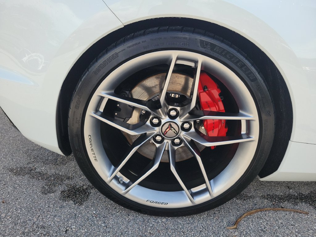 Used 2025 Chevrolet Corvette Z06 RWD image 27
