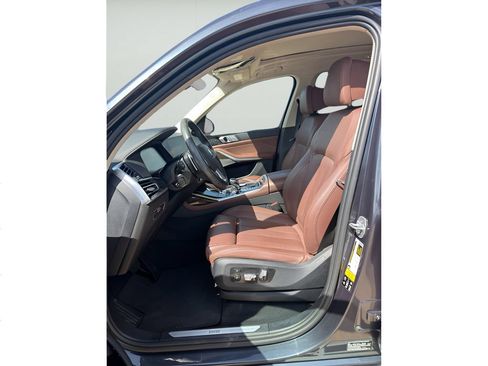 Used 2019 BMW X7 xDrive40i w/ Premium Package AWD/4WD image 8