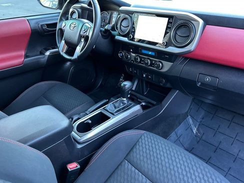 Used 2023 Toyota Tacoma SR5 w/ Technology Package image 15