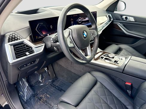 Used 2026 BMW X7 xDrive40i AWD/4WD image 28