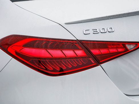 Used 2022 Mercedes-Benz C 300 C 300 image 8