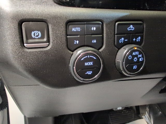 Used 2023 Chevrolet Silverado 1500 RST w/ Convenience Package II AWD/4WD image 17