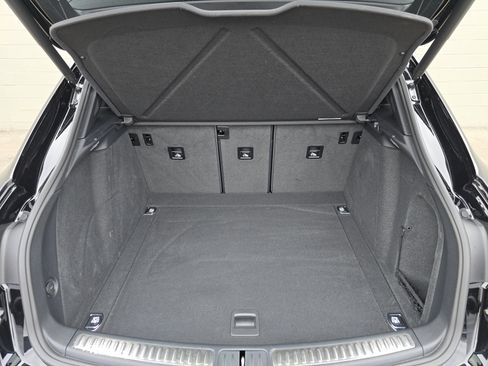 Certified 2025 Porsche Macan image 21