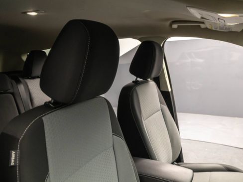 Used 2017 Ford Escape SE FWD image 38