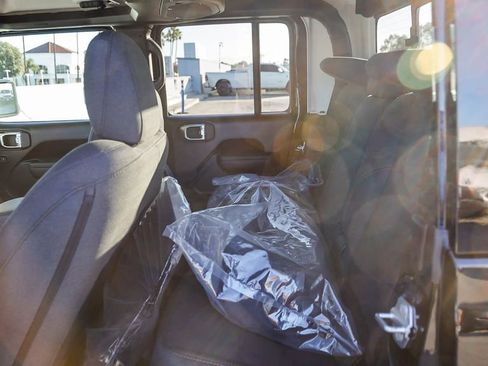 New 2026 Jeep Gladiator Sport image 20