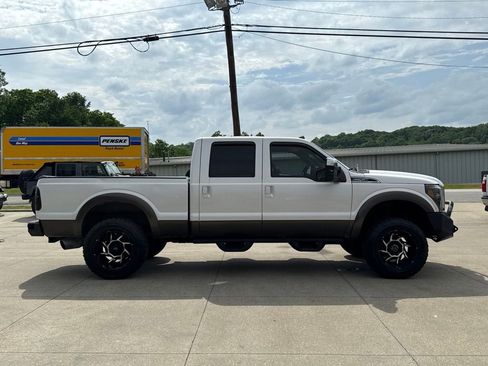 Used 2016 Ford F250 Lariat w/ Lariat Ultimate Package AWD/4WD image 13
