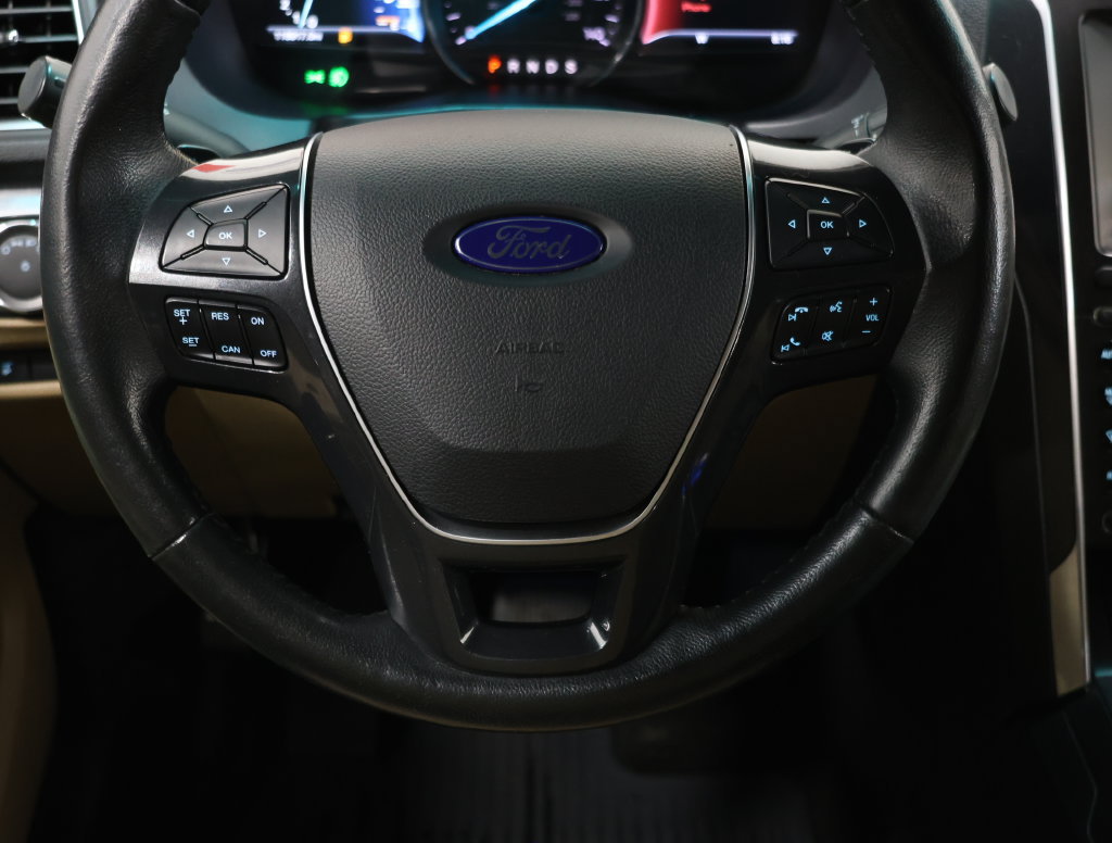 Used 2016 Ford Explorer Limited AWD/4WD image 17