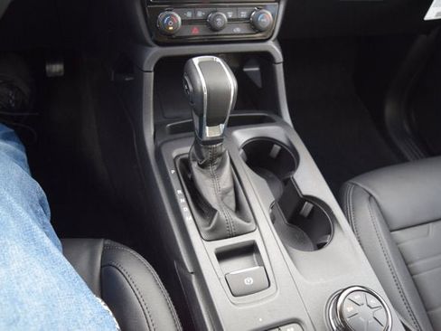 New 2025 Ford Ranger Lariat w/ Black Appearance Package image 10