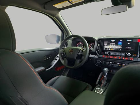 New 2026 Nissan Frontier PRO-4X w/ Tow Package AWD/4WD image 8