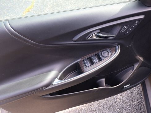 Used 2024 Chevrolet Malibu LT image 19