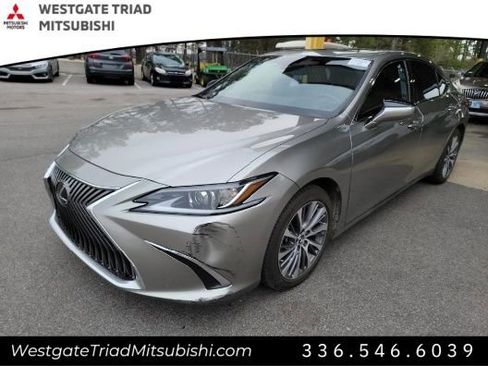 Used 2021 Lexus ES 350 w/ Premium Package image 2