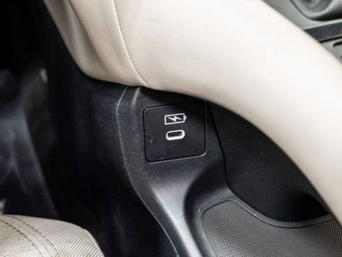 Used 2024 Honda HR-V LX image 21