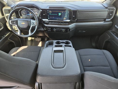 Used 2024 Chevrolet Silverado 2500 LT AWD/4WD image 21