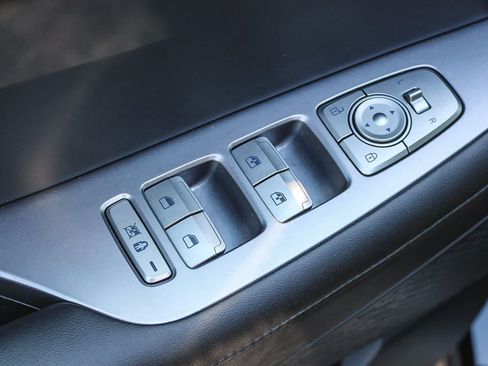 Used 2024 Hyundai Palisade Limited FWD image 26