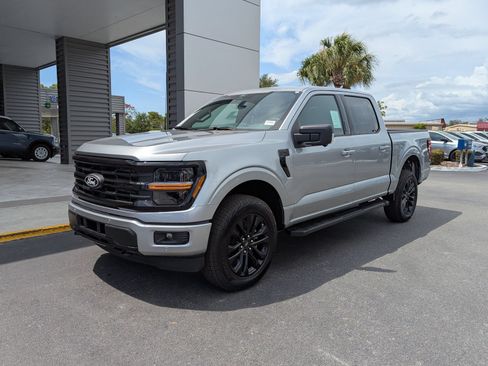 New 2026 Ford F150 XLT w/ Equipment Group 302A MID AWD/4WD image 8