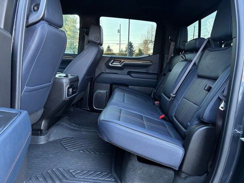 Used 2024 Chevrolet Silverado 1500 High Country w/ Technology Package image 12