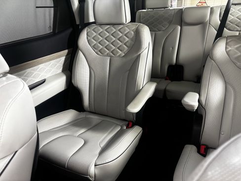 Used 2022 Hyundai Palisade Calligraphy image 21