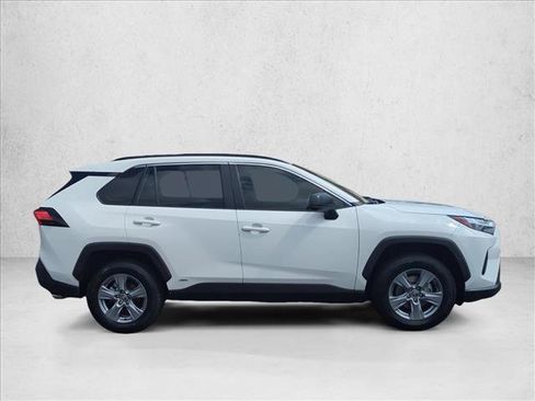 Certified 2025 Toyota RAV4 LE AWD/4WD image 4