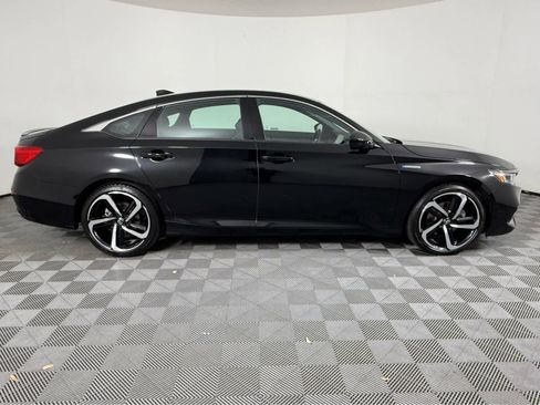 Used 2022 Honda Accord Sport image 3