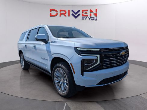 New 2026 Chevrolet Suburban High Country AWD/4WD image 7