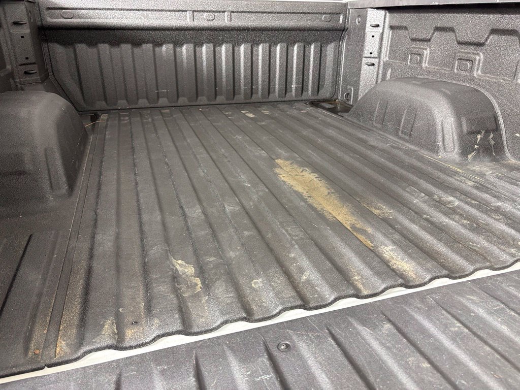 Used 2023 Chevrolet Silverado 1500 LT AWD/4WD image 36