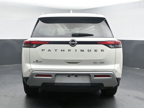 Used 2023 Nissan Pathfinder SL AWD/4WD image 7
