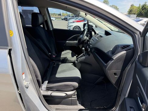 Used 2012 MAZDA MAZDA5 Touring FWD image 13