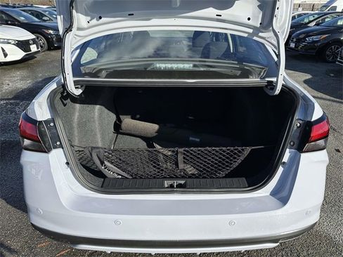 New 2025 Nissan Versa SR w/ Trunk Package image 12
