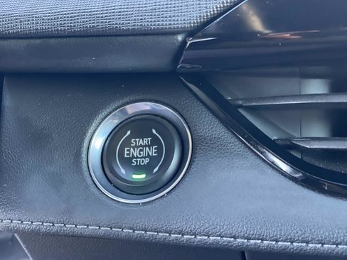 Used 2025 Buick Enclave Preferred image 17