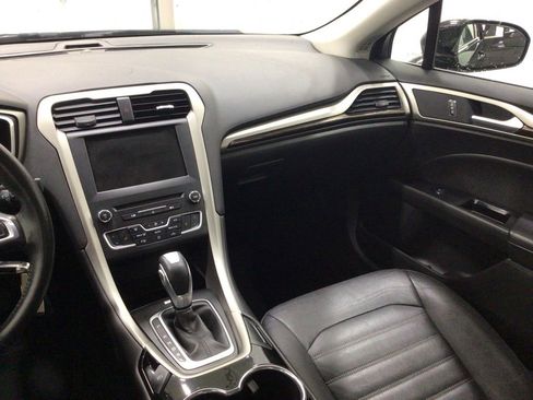 Used 2016 Ford Fusion SE w/ Equipment Group 202A image 34
