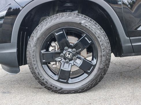 Certified 2025 Honda Ridgeline Black Edition image 11