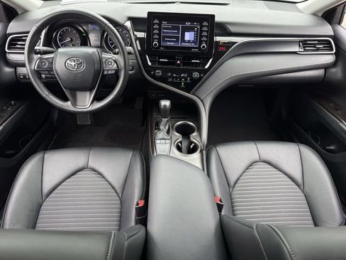 Used 2024 Toyota Camry SE w/ Convenience Package image 10