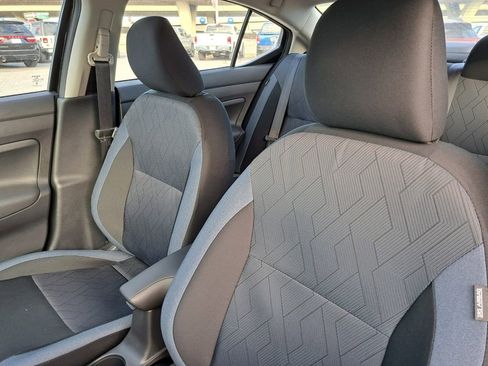 Used 2025 Nissan Versa SV w/ Trunk Package image 21