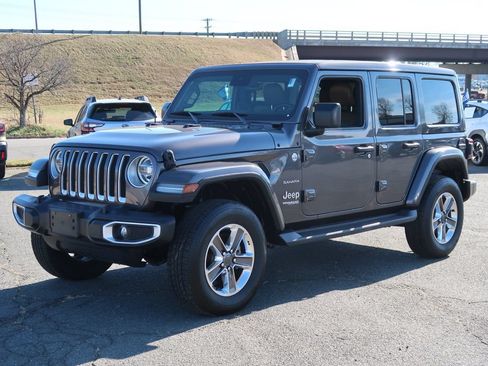 Used 2021 Jeep Wrangler Unlimited Sahara AWD/4WD image 3