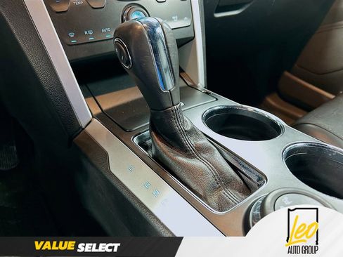 Used 2014 Ford Explorer XLT w/ Equipment Group 202A image 16